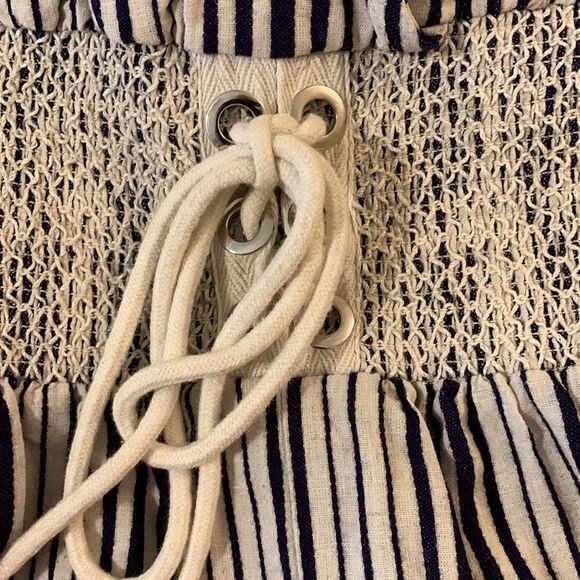 Moon River Size small striped romper With elastic and drawstring waist - Picture 10 of 13